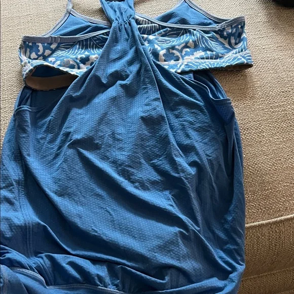 Lululemon Blue and White Tank Top Women’s Size 4 - Picture 4 of 6
